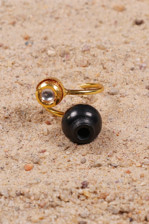 'Kabbish 'Bhavai-Round Kundan Statement Ring' Black Pottery, Terracotta'