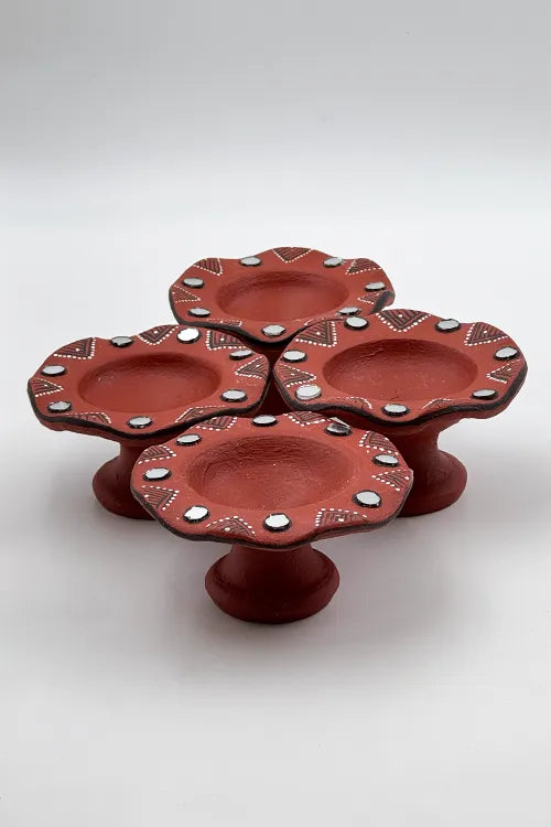 Antarang: Terracotta- Handpainted - Terracotta Flower Diya Set Of 6