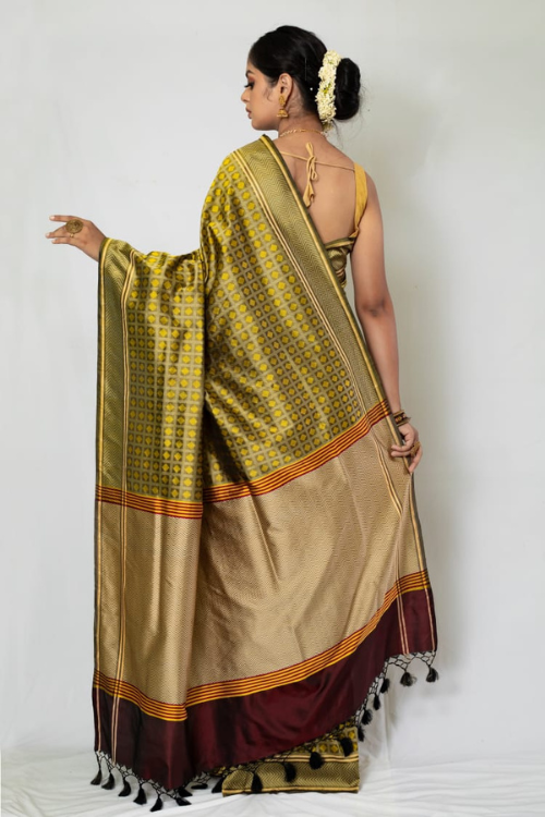 Brown Green Handloom Banarasi Pure Katan Silk Tanchoi Saree