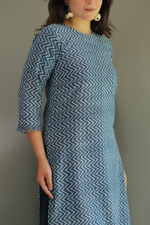 Moralfibre Indigo Zig Zag Printed Cotton Kurti For Women Online