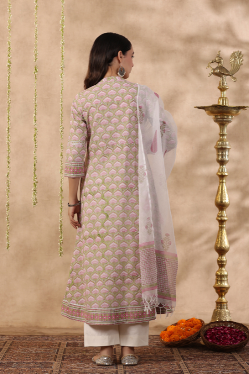 Shuddhi Green And Pink 2 Piece Kurta Set