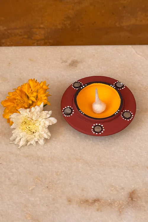 Antarang: Terracotta- Handpainted - Terracotta Disc Diya Set Of 8