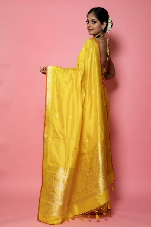 "VWAS" Yellow  Handloom Banarasi Pure Katan Silk Kadwa Booti Saree