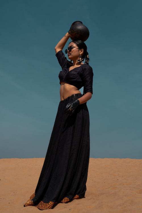 'Kabbish 'Bhavai-Swang Kundan Stack Pot Earring' Black Pottery, Terracotta'