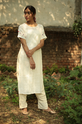 Bebaak Handwoven Kora White Tunic Set For Women Online