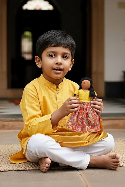 The Good Doll Nilah'S Elder Sister Malai 12 Inch Girl Doll Classic Skirt Blouse Set