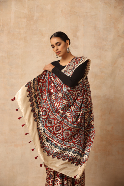 Tenaaro Ajrakh Hand Block Printed Modal Sik Saree  (Offwhite-18)