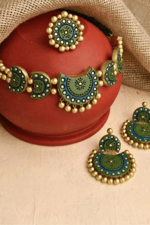 Mridah 'Chandrakala' Handmade Terracotta Moon Choker Set Without Maangtika