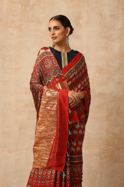 Tenaaro  Ajrakh Hand Block Printed Modal Tissue Pallu Saree (Red-5)