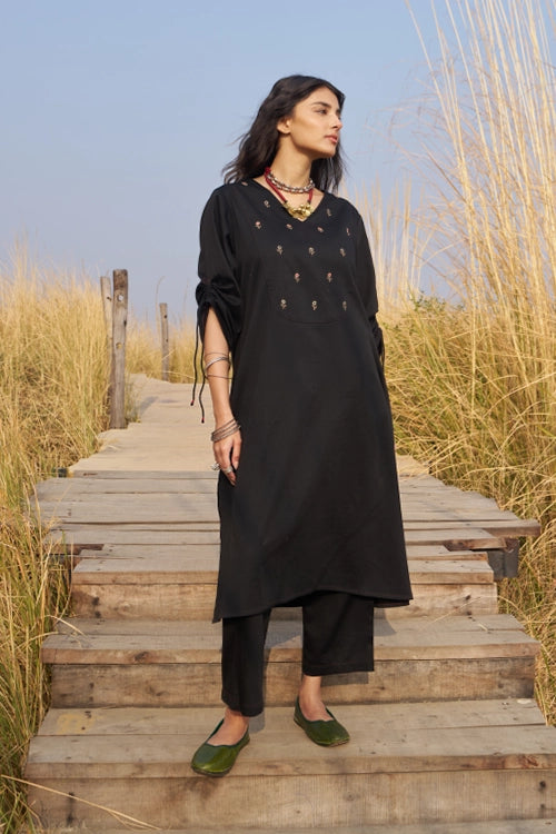 Dharan "Black Kyoot Kurta Set"
