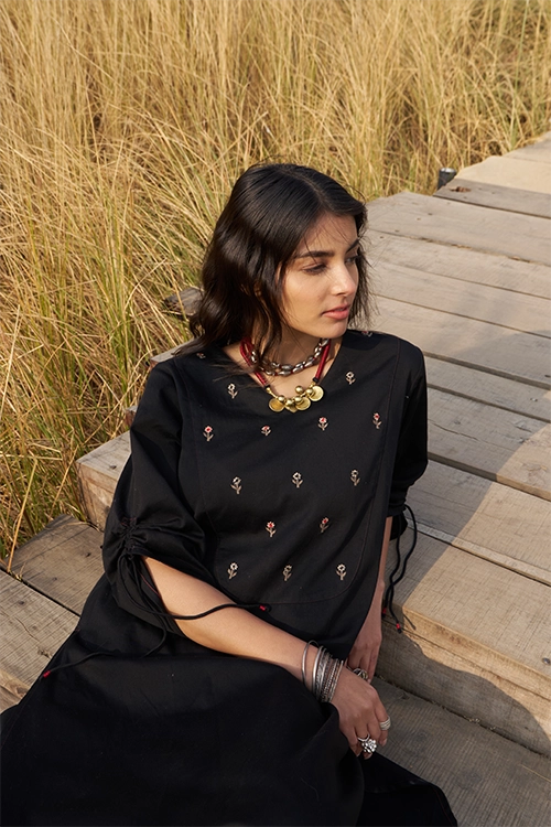 Dharan "Black Kyoot Kurta Set"