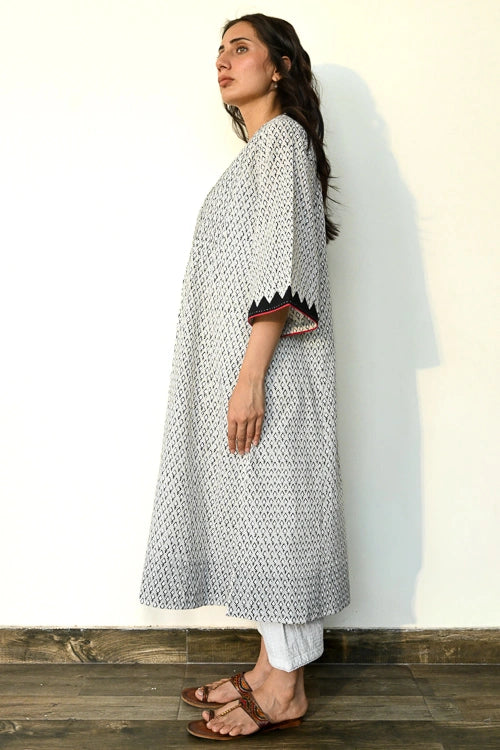 Dharan "Saanjh Kurta Black & White