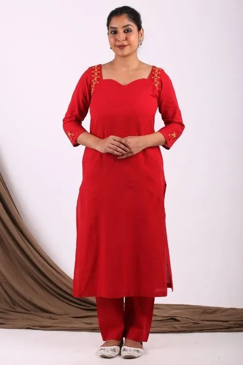 Urmul Soof Embroidery RANGU Red Kurta - Pant Set