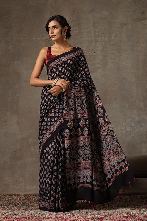 TENAARO  Ajrakh Hand Block Printed Mul Cotton Saree (Black4)