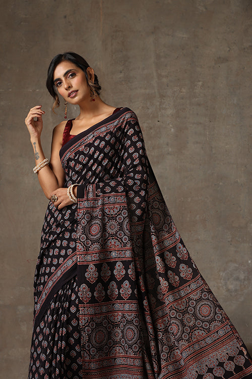 TENAARO  Ajrakh Hand Block Printed Mul Cotton Saree (Black4)