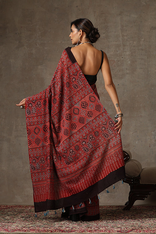 TENAARO  Ajrakh Hand Block Printed Mul Cotton Saree (Red2)