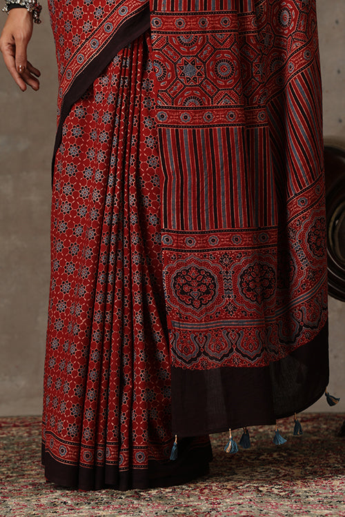 TENAARO  Ajrakh Hand Block Printed Mul Cotton Saree (Red3)