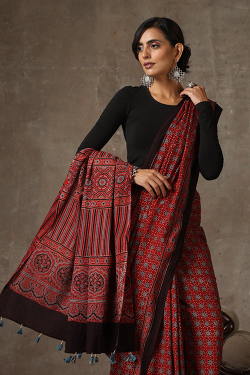 TENAARO  Ajrakh Hand Block Printed Mul Cotton Saree (Red3)