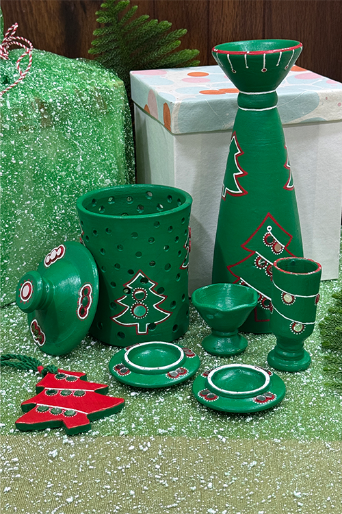 Antarang-Terracotta- Green Christmas Hamper