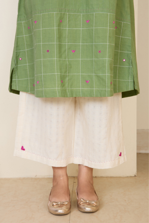 Bebaak Ada Heart Hand Embroidered & Handwoven Tunic Set