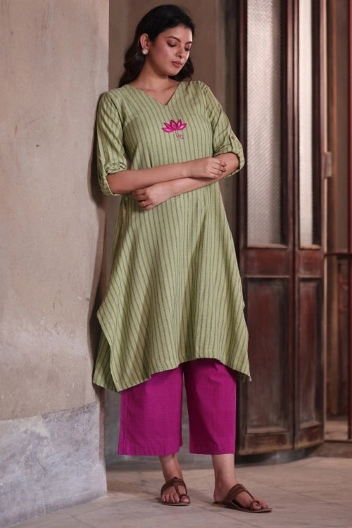 Bebaak Pallavi Lotus Handwoven Kurta Set