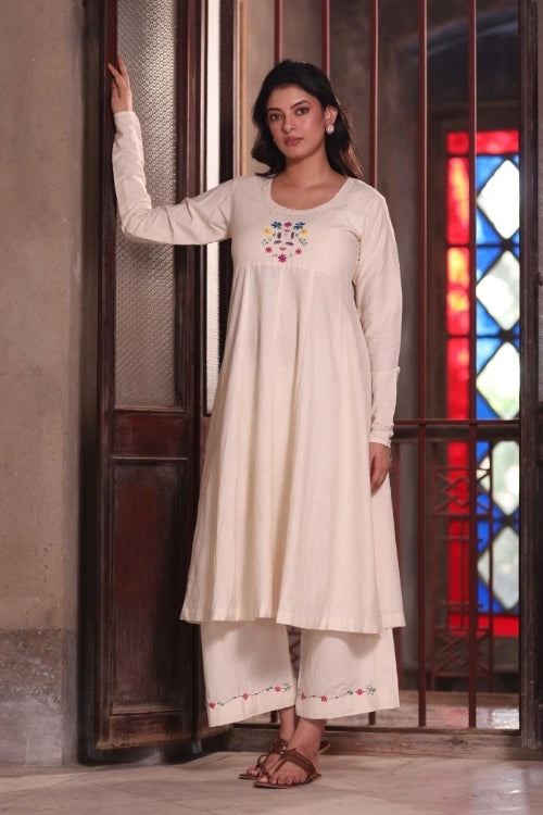 Bebaak Meera Ivory Handwoven Kurta Set