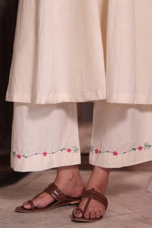 Bebaak Meera Ivory Handwoven Kurta Set