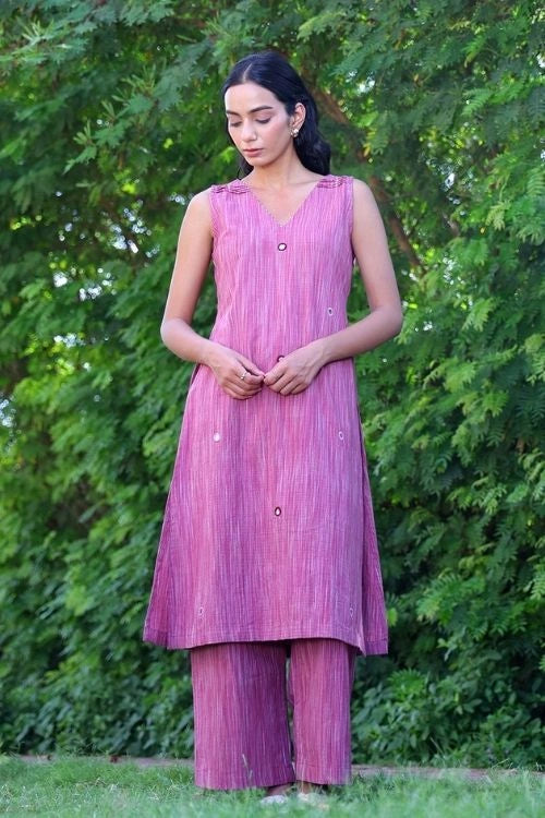 Bebaak Mauve Handwoven Cotton Sleevless Mirror Kurta Se: 2 Pc Set