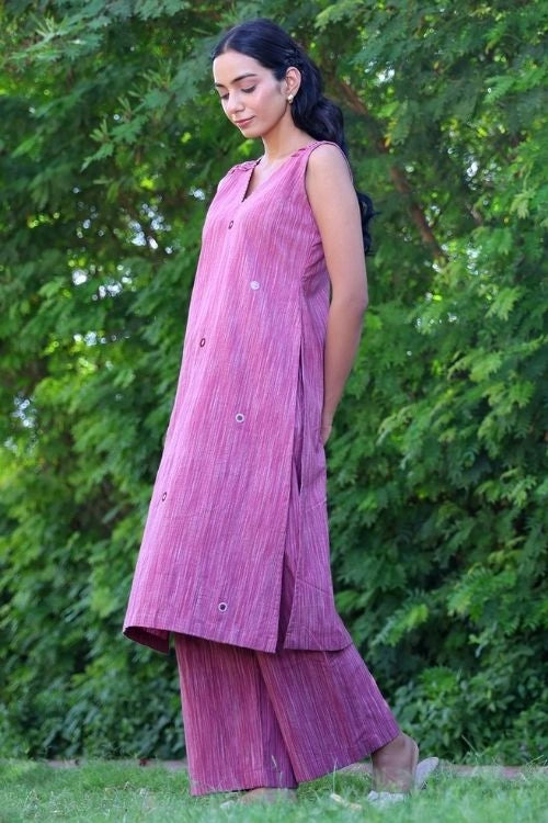 Bebaak Mauve Handwoven Cotton Sleevless Mirror Kurta Se: 2 Pc Set