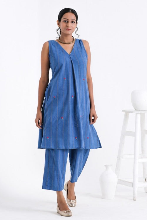 Bebaak Ira Sleeveless Pure Cotton Hand Embroidered Kurta Set