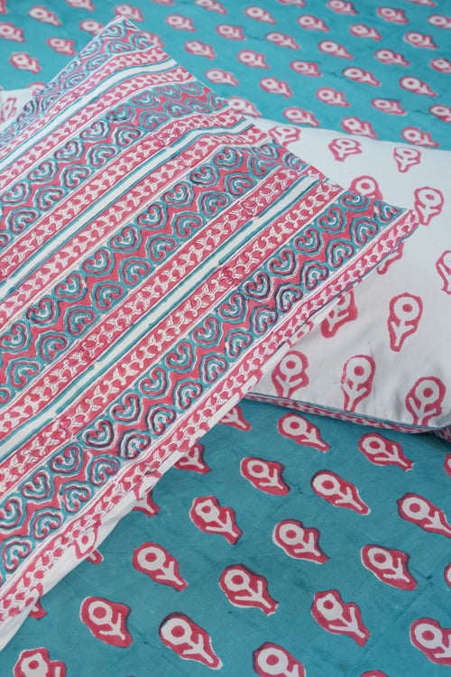 Sooti Syahi Magenta Mosaic Magic Hand Block Printed Cotton Percale Bedsheet