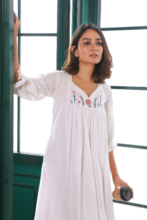Bebaak Jasmin Handpainted & Handwoven Dress