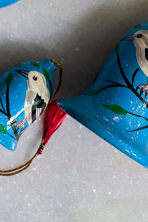 TICH  Kashmiri Art Xmas Decorations - Set Of 5 (3 Baubles, 2 Bells)