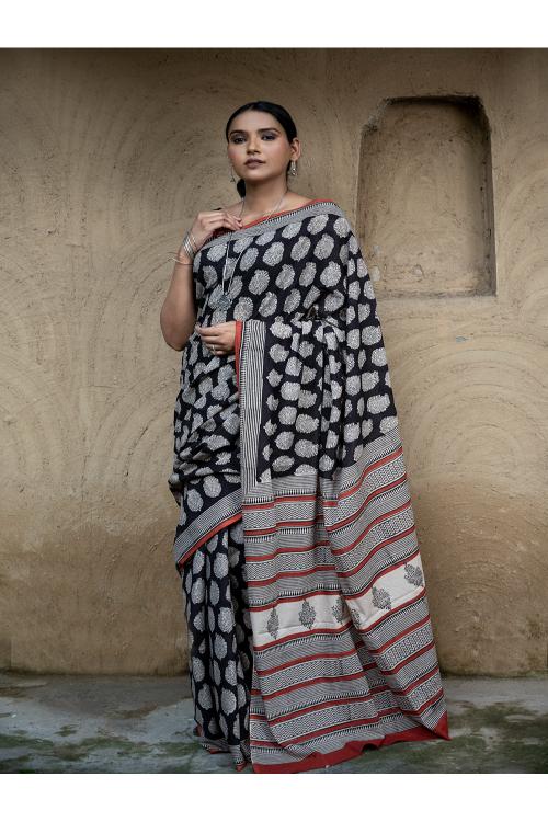 Classic Appeal. Bagru Hand Block Printed Mul Cotton Saree - Black Paisley