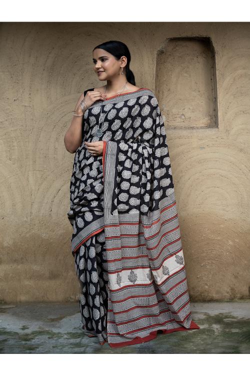 TICH Classic Appeal. Bagru Hand Block Printed Mul Cotton Saree - Black Paisley