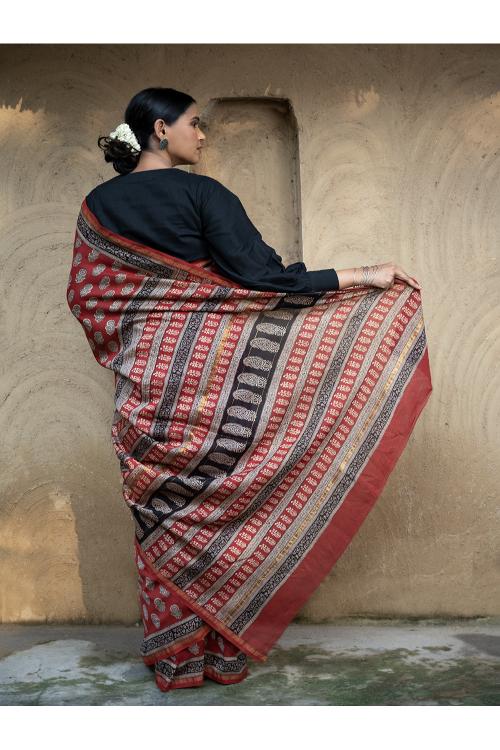 TICH Classic Appeal. Bagru Hand Block Printed Mul Cotton Saree - Vibrant Flora