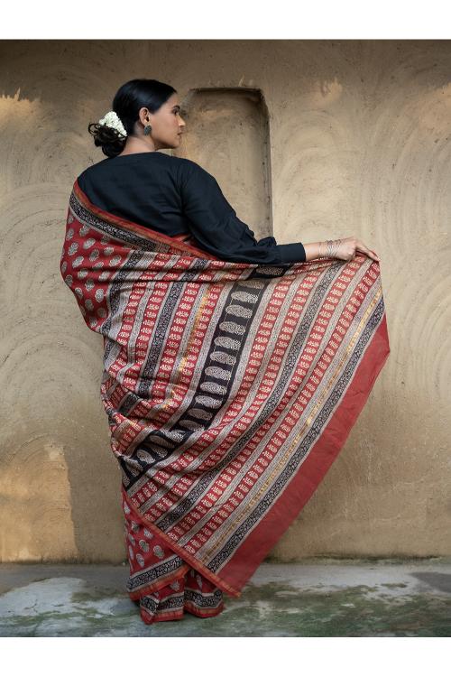 Classic Appeal. Bagru Hand Block Printed Mul Cotton Saree - Vibrant Flora