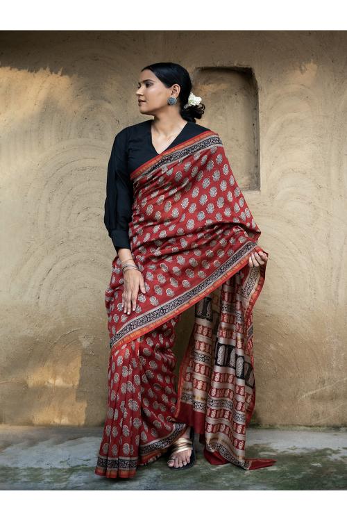 Classic Appeal. Bagru Hand Block Printed Mul Cotton Saree - Vibrant Flora