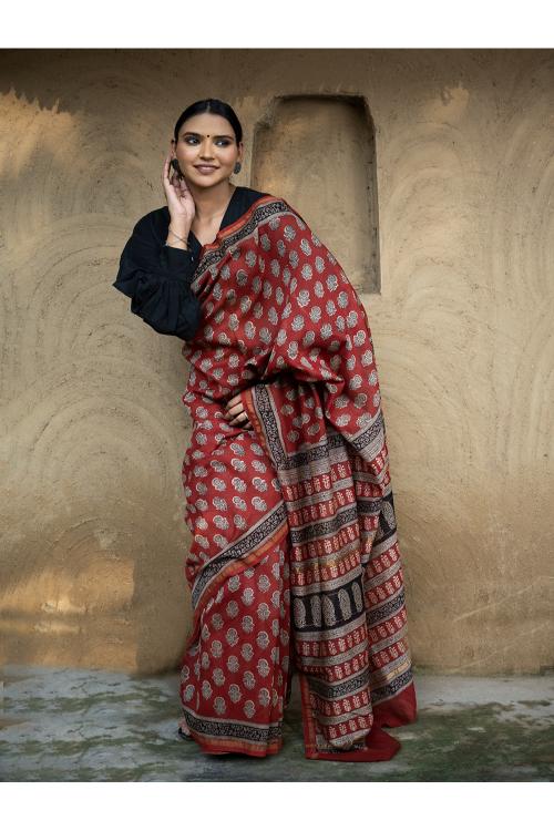 TICH Classic Appeal. Bagru Hand Block Printed Mul Cotton Saree - Vibrant Flora