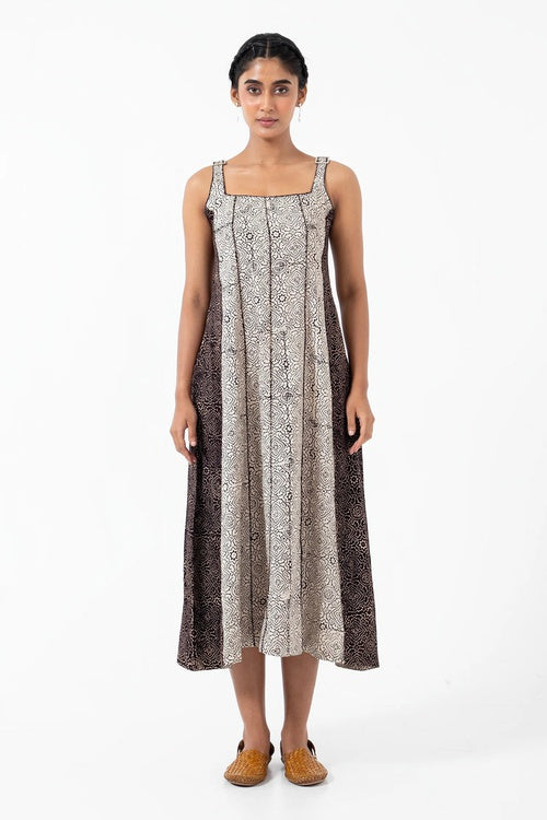 Inkriti "Panel" Block Printed Organic Cotton Dress - White Skyline
