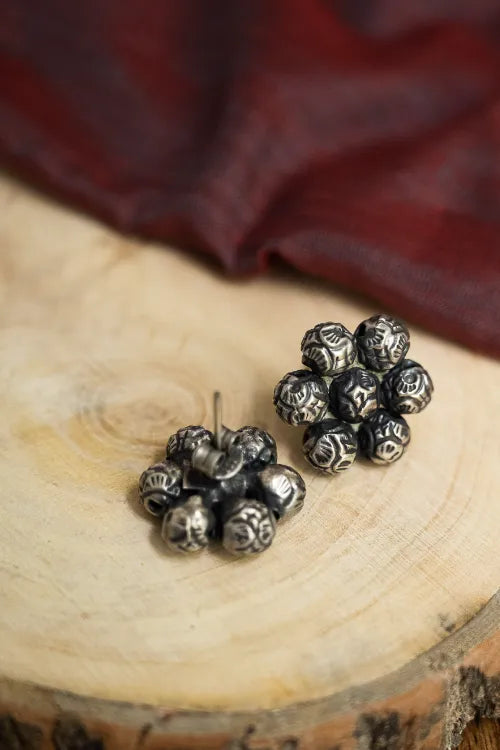 TICH Pure Silver Traditional Maharashtrian Earrings - Ashtapaillumani Kusum