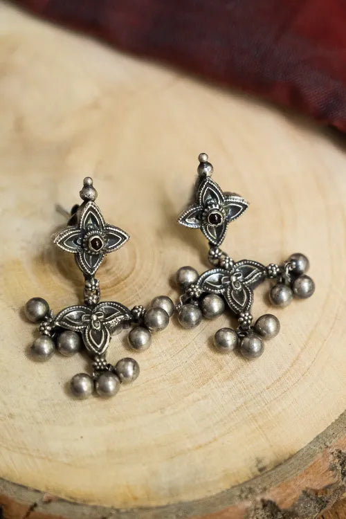 TICH Pure Silver Traditional Maharashtrian Earrings - Taraveli