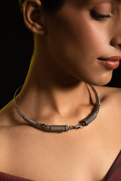 TICH Pure Silver Traditional Maharashtrian Neckpiece - Hasli Classic