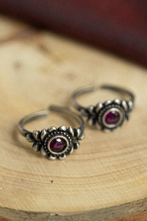 TICH Pure Silver Traditional Maharashtrian Toe Rings - Padmaja (Set Of 2)