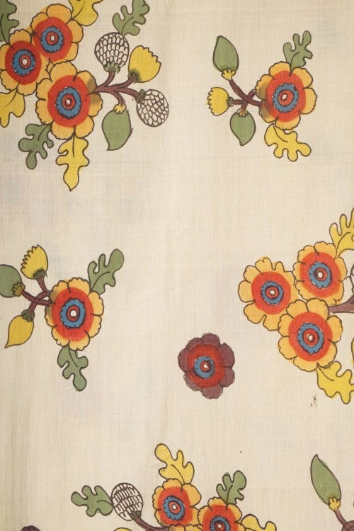 Creative Bee Hand Woven Natural Dye 'Pen & Petal' Hand-Painted Kalamkari Cotton Fabric-1Meters