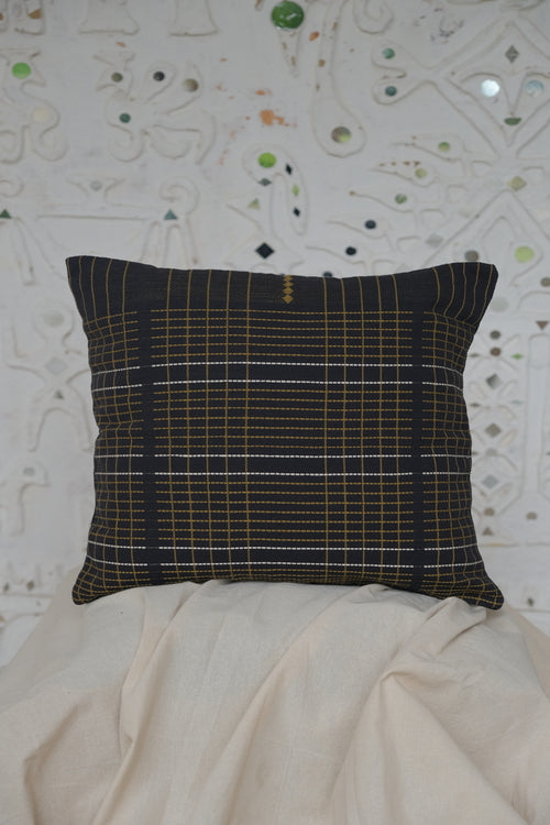 Yune, Handwoven Cotton Cushion cover