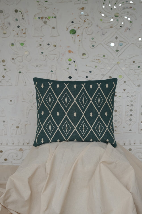 Lhiwe , Handwoven Cotton Cushion cover