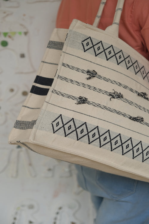 Nuta, Handwoven Cotton Tote Bag