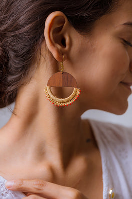 Samoolam Handmade Crescent Moon Earrings Beige