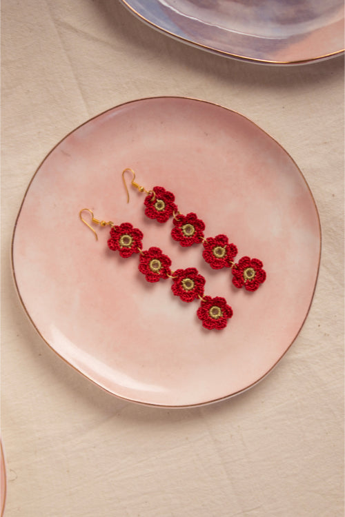 Samoolam Red Daisies Danglers